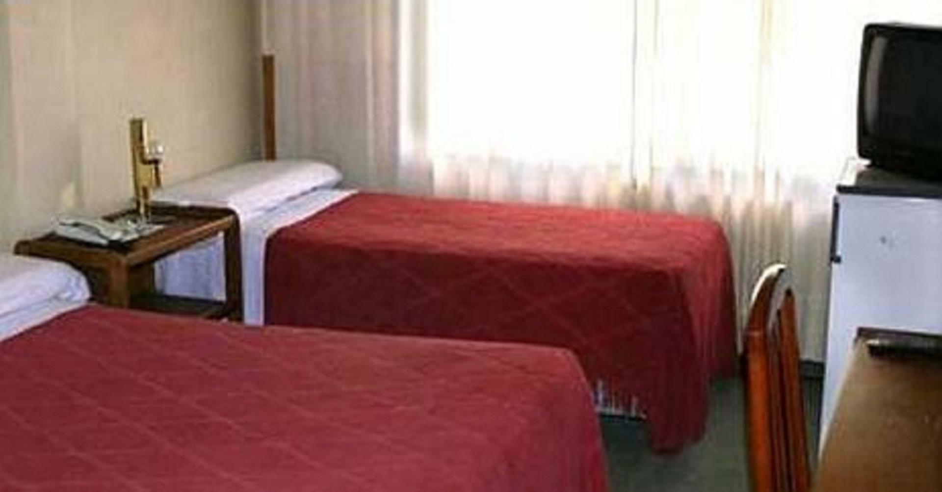 Hotel City Trelew Exteriör bild